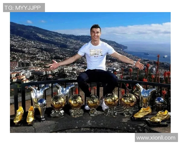 27岁足球明星的辉煌历程与未来展望揭秘他如何在绿茵场上书写传奇 27岁足球明星的辉煌历程与未来展望揭秘他如何在绿茵场上书写传奇