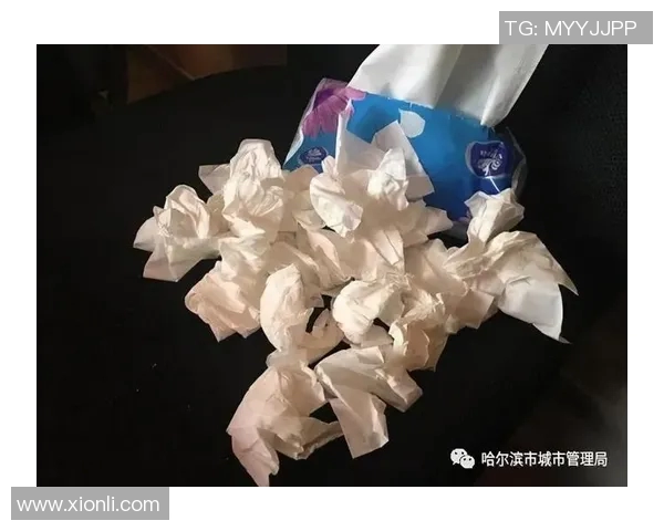 足球明星擦鼻涕的纸引发的奇思妙想与球迷情感共鸣 足球明星擦鼻涕的纸引发的奇思妙想与球迷情感共鸣