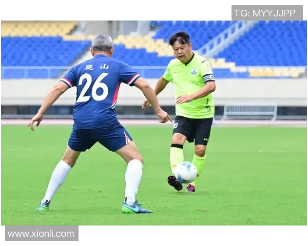 昆山足球明星队员名单及精彩照片展示，助力球队梦想与荣耀