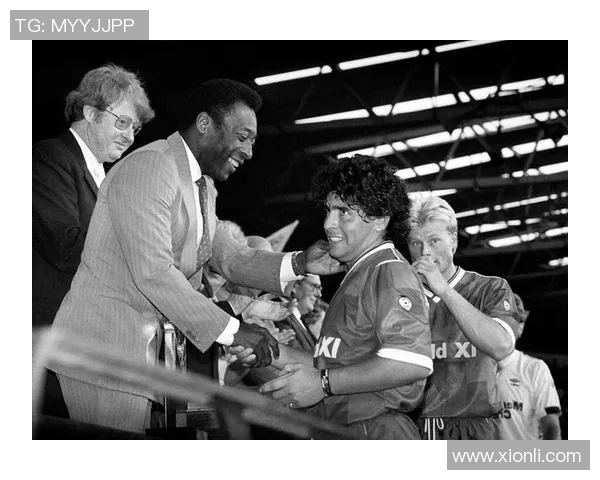 贝利与年轻足球明星同框合影展现传奇与新生的完美交融